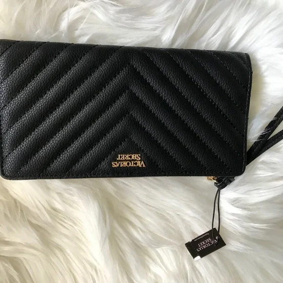 VICTORIA’S SECRET WRISTLET - Picture 8 of 8